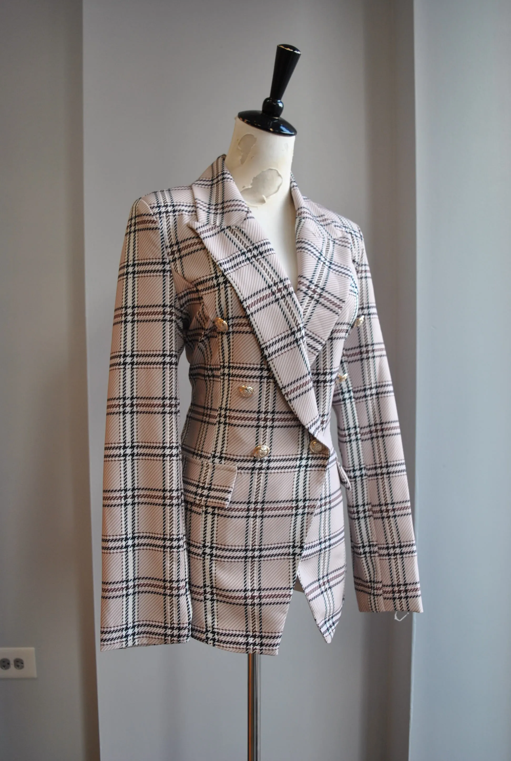 BEIGE PLAID BLAZER
