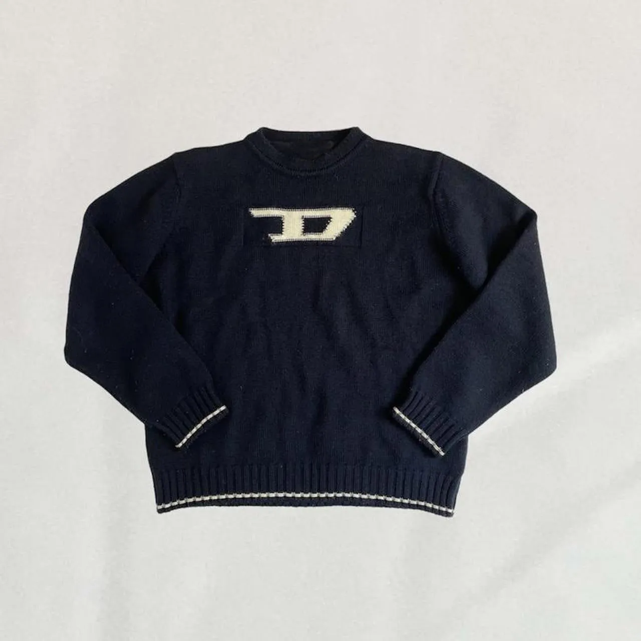 christmas outfit Sonicelife Contrasting Logo Jacquard Knit Sweater